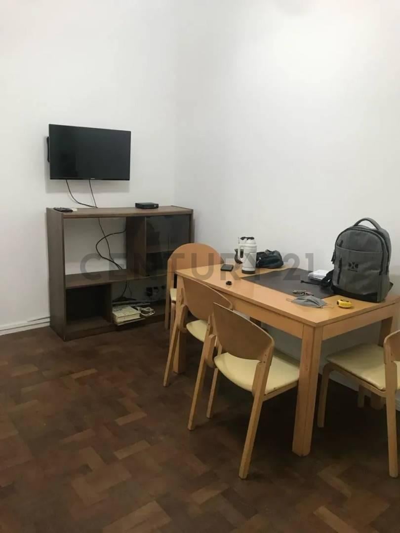Foto de DEPARTAMENTO 3 AMBIENTES APTO PROFESIONAL EN VENTA – BALVANERA, imagen 4