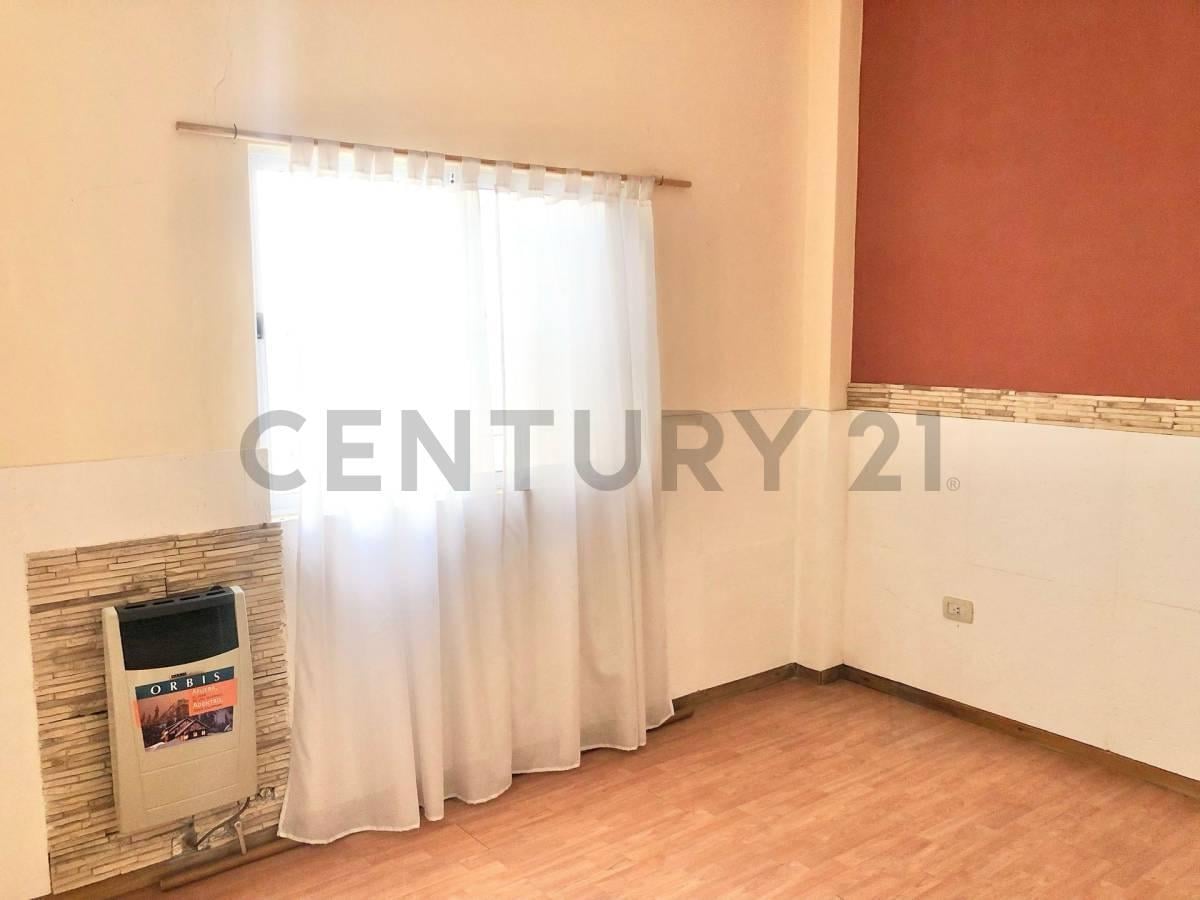 Foto de VENTA PH 3 AMBIENTE LOMAS CENTRO OPORTUNIDAD, imagen 2