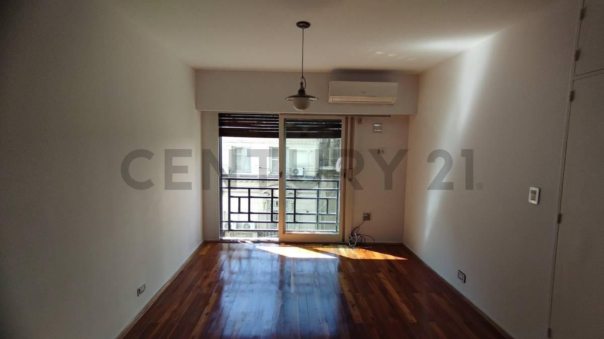Foto de Venta Monoambiente al Frente con Balcón Francés en Retiro ideal, imagen 4