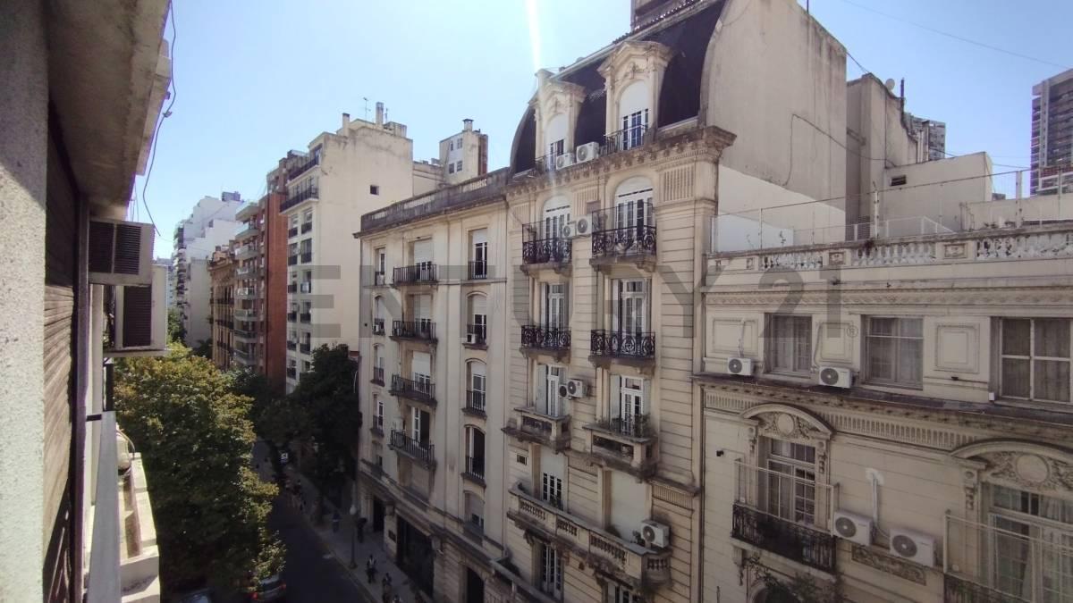 Foto de Venta Monoambiente al Frente con Balcón Francés en Retiro ideal, imagen 3