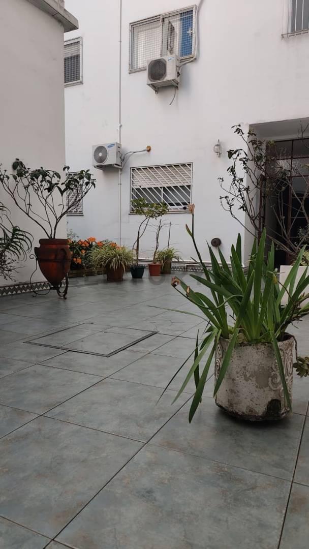 Foto de 2 AMBIENTES CON PATIO PROPIO Y PULMÓN VERDE – CABALLITO, imagen 1