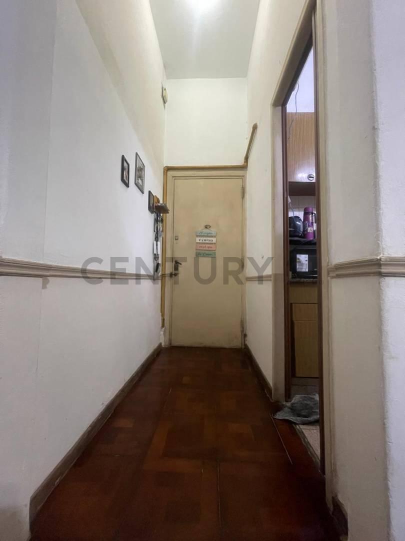 Foto de 2 AMBIENTES CON PATIO PROPIO Y PULMÓN VERDE – CABALLITO, imagen 3