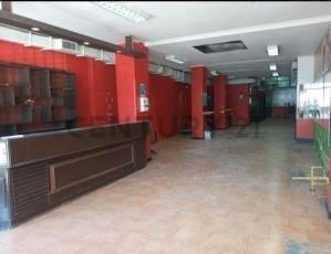 Foto de LOCAL COMERCIAL EN VENTA – AV. DEL LIBERTADOR 186, imagen 3