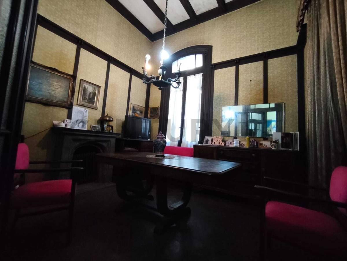 Foto de VENTA PH Tipo Casa de 11 Ambientes en SAN TELMO – Ideal Emprendimiento, imagen 2