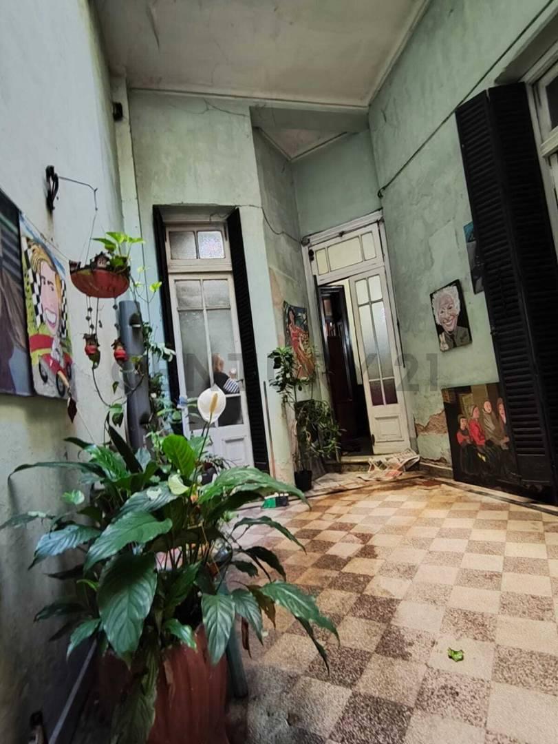 Foto de VENTA PH Tipo Casa de 11 Ambientes en SAN TELMO – Ideal Emprendimiento, imagen 4