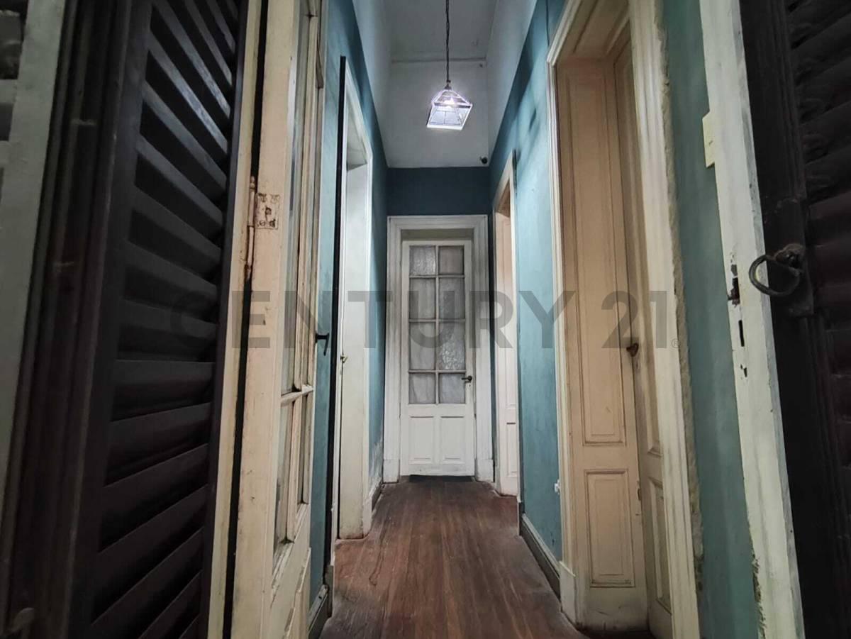 Foto de VENTA PH Tipo Casa de 11 Ambientes en SAN TELMO – Ideal Emprendimiento, imagen 1
