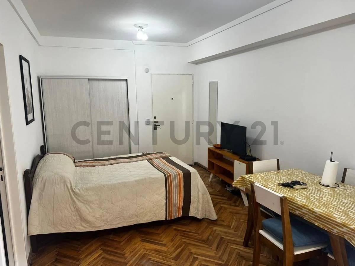 Foto de Moderno departamento en Colegiales Amoblado con Patio ., imagen 4