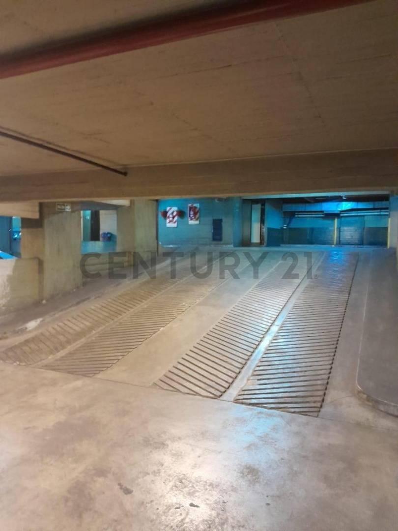 Foto de Cochera en venta en Recoleta., imagen 4