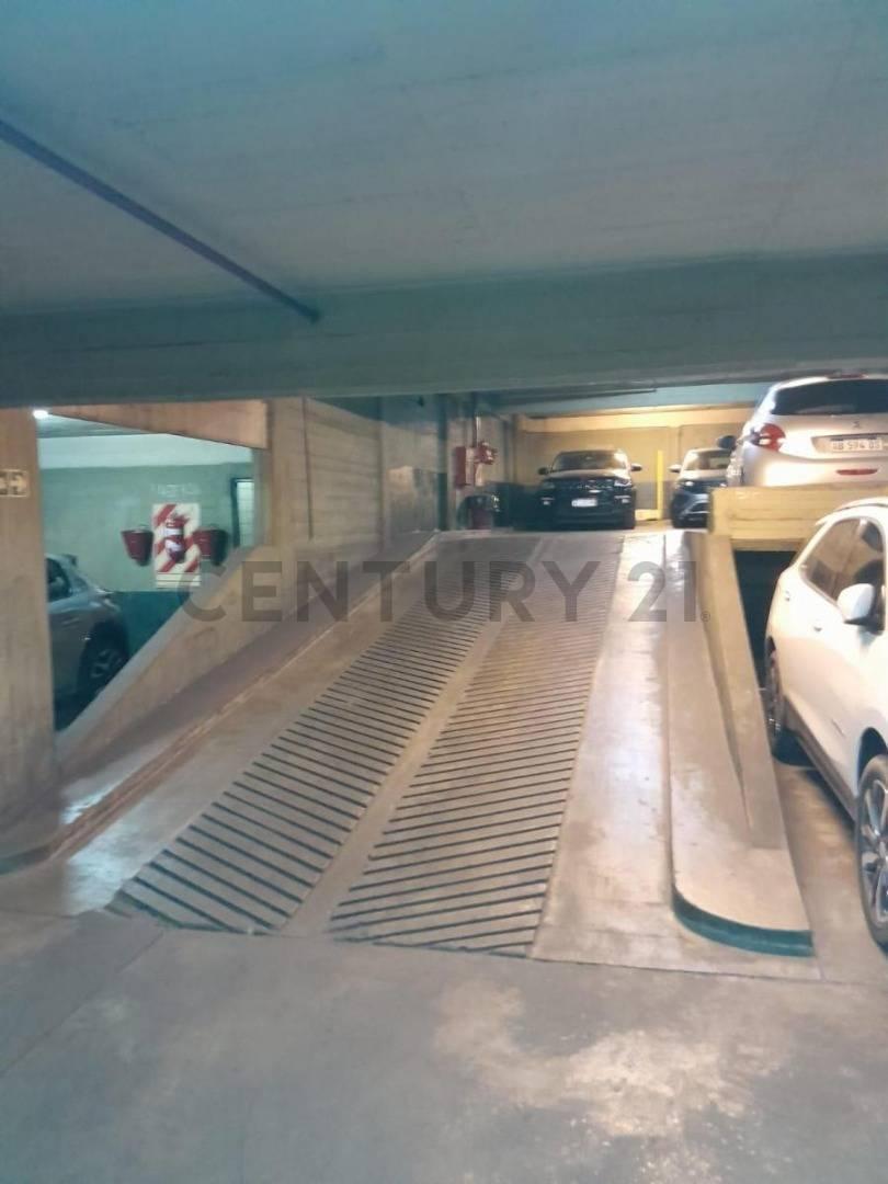 Foto de Cochera en venta en Recoleta., imagen 3