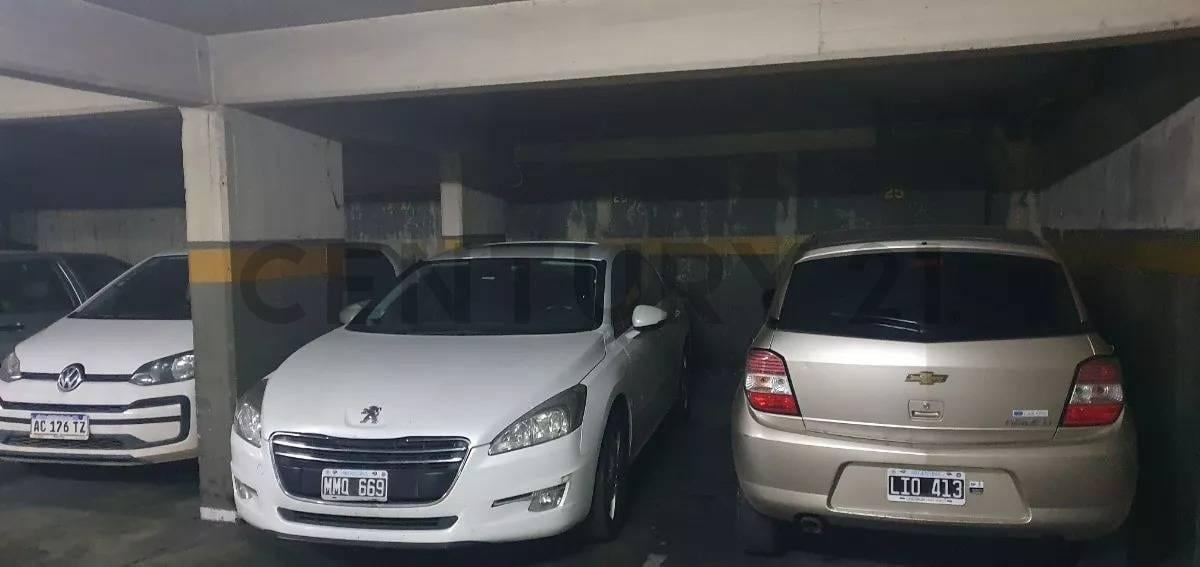Foto de Cochera Cubierta En Venta Ubicada Hidaldo 100 En Caballito, imagen 2