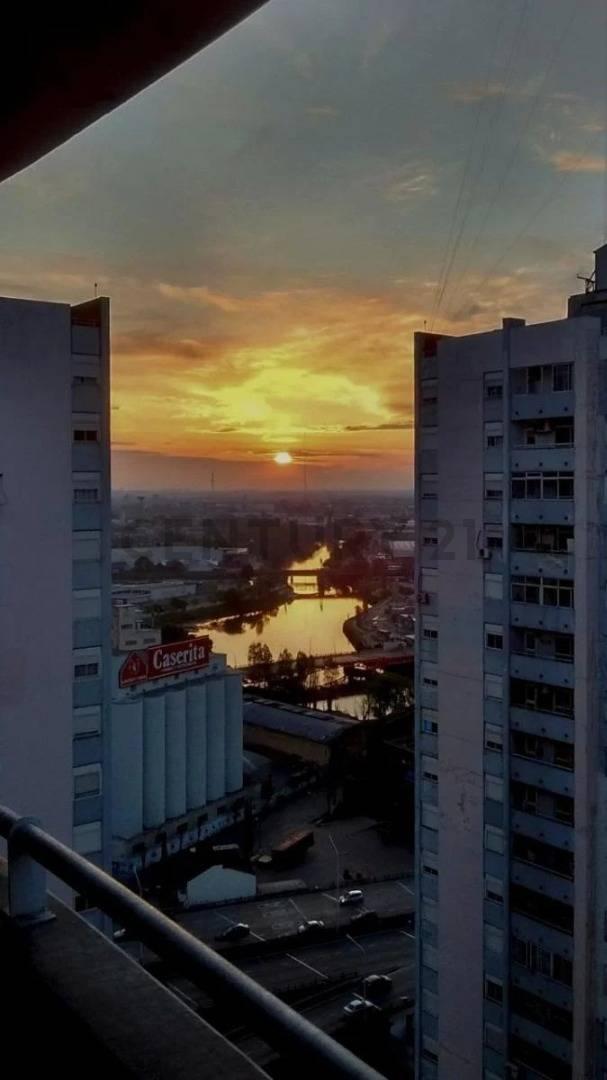 Foto de EXCELENTE DEPARTAMENTO EN VENTA DE 3 AMBIENTES , UBICADO EN AVELLANEDA ., imagen 3