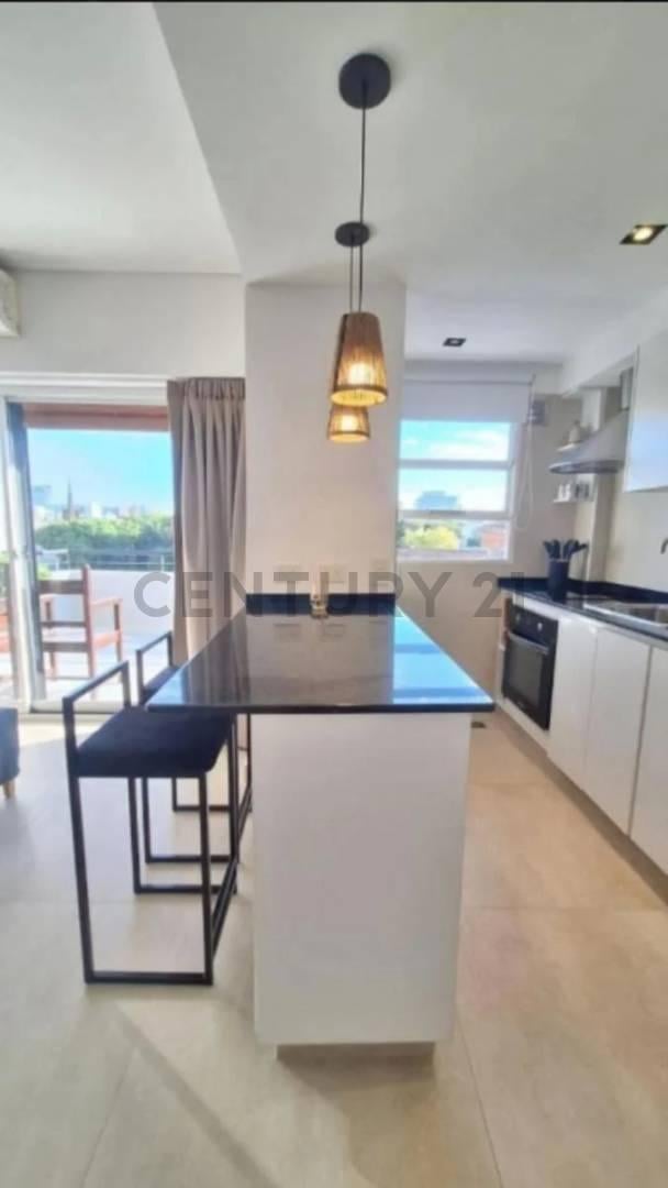 Foto de REMODELADO A ESTRENAR PENTHOUSE. EN ALQUILER, imagen 3
