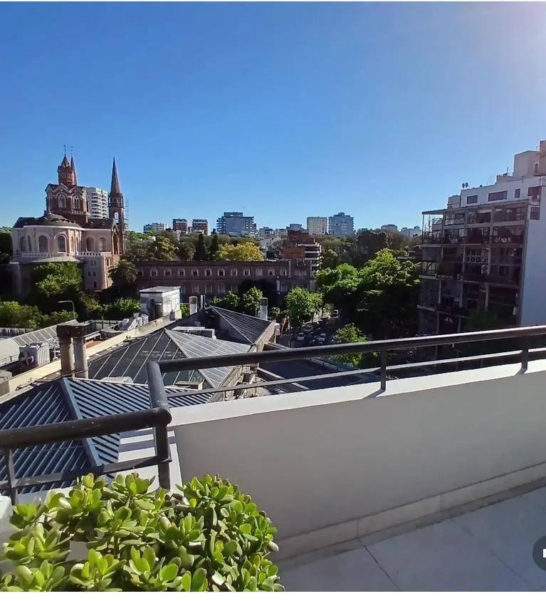Foto de REMODELADO A ESTRENAR PENTHOUSE. EN ALQUILER, imagen 2