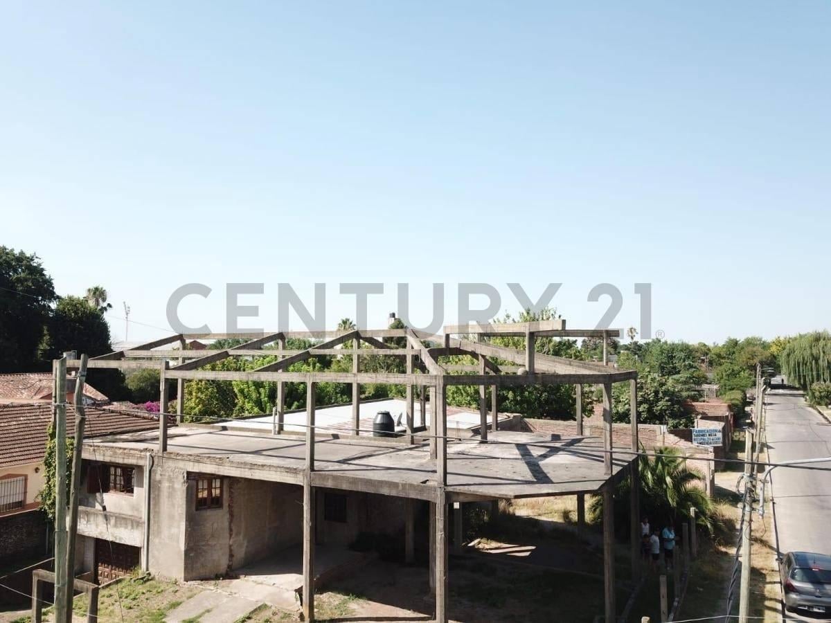 Foto de Excelente Casa con Terreno contiene Galpón/depósito y Parque Ideal, imagen 4