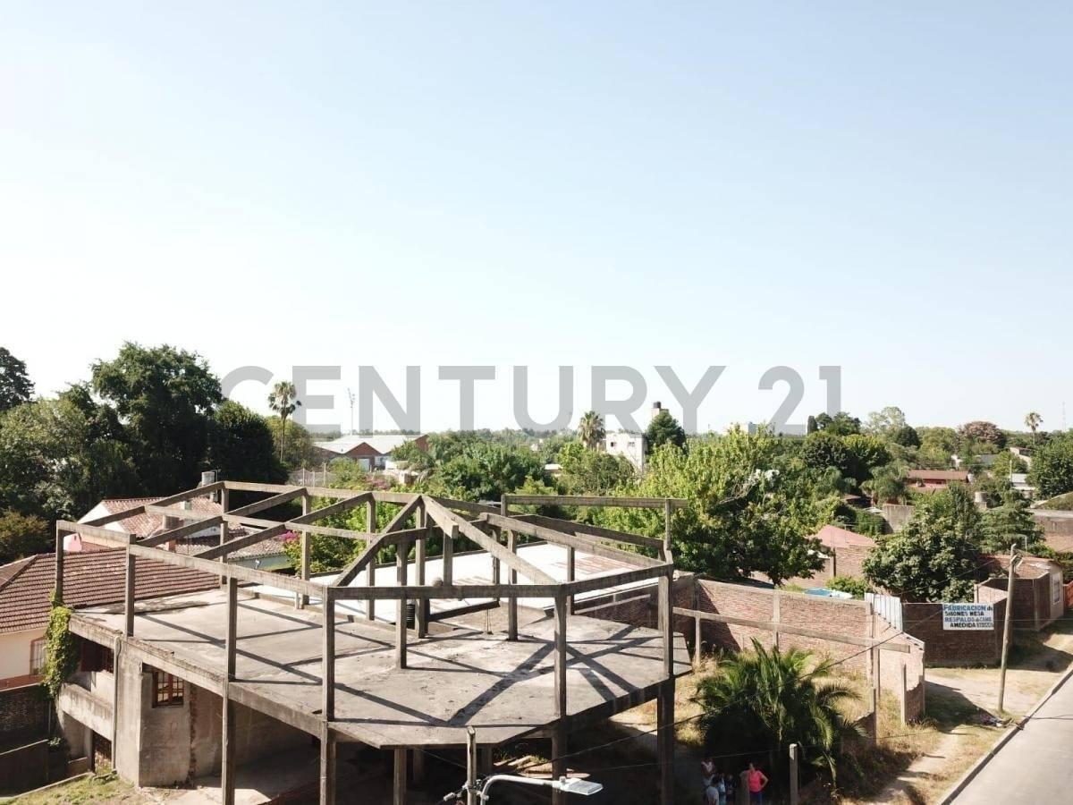 Foto de Excelente Casa con Terreno contiene Galpón/depósito y Parque Ideal, imagen 3
