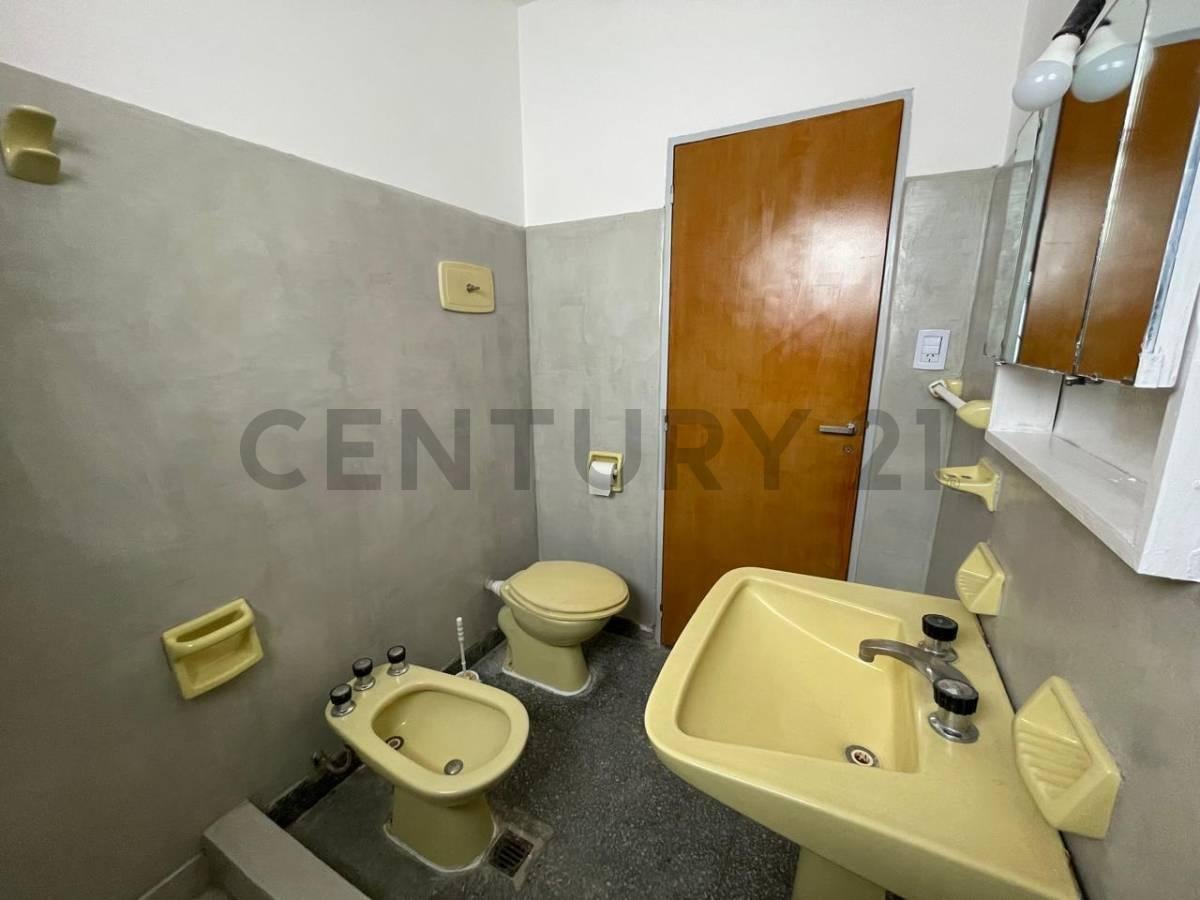 Foto de Venta PH de3 ambientes con terraza Villa Maipú, imagen 3