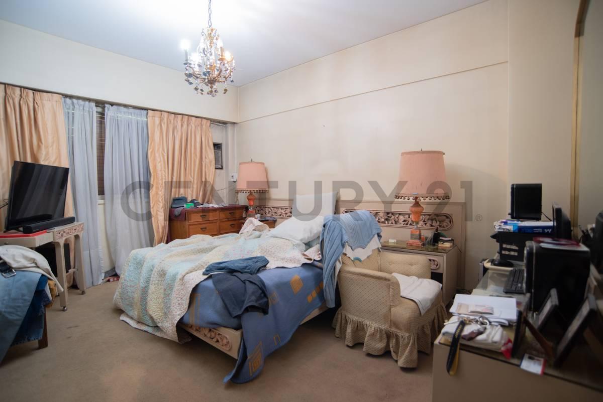 Foto de Departamento en venta 4 amb, dependencia, cochera, imagen 4