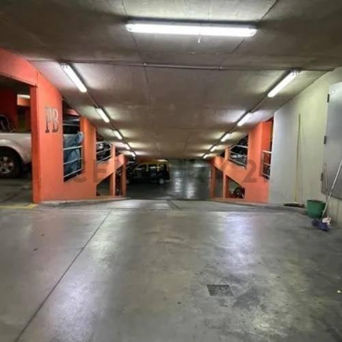 Foto de Excelente cochera fija en Chacarita ., imagen 2