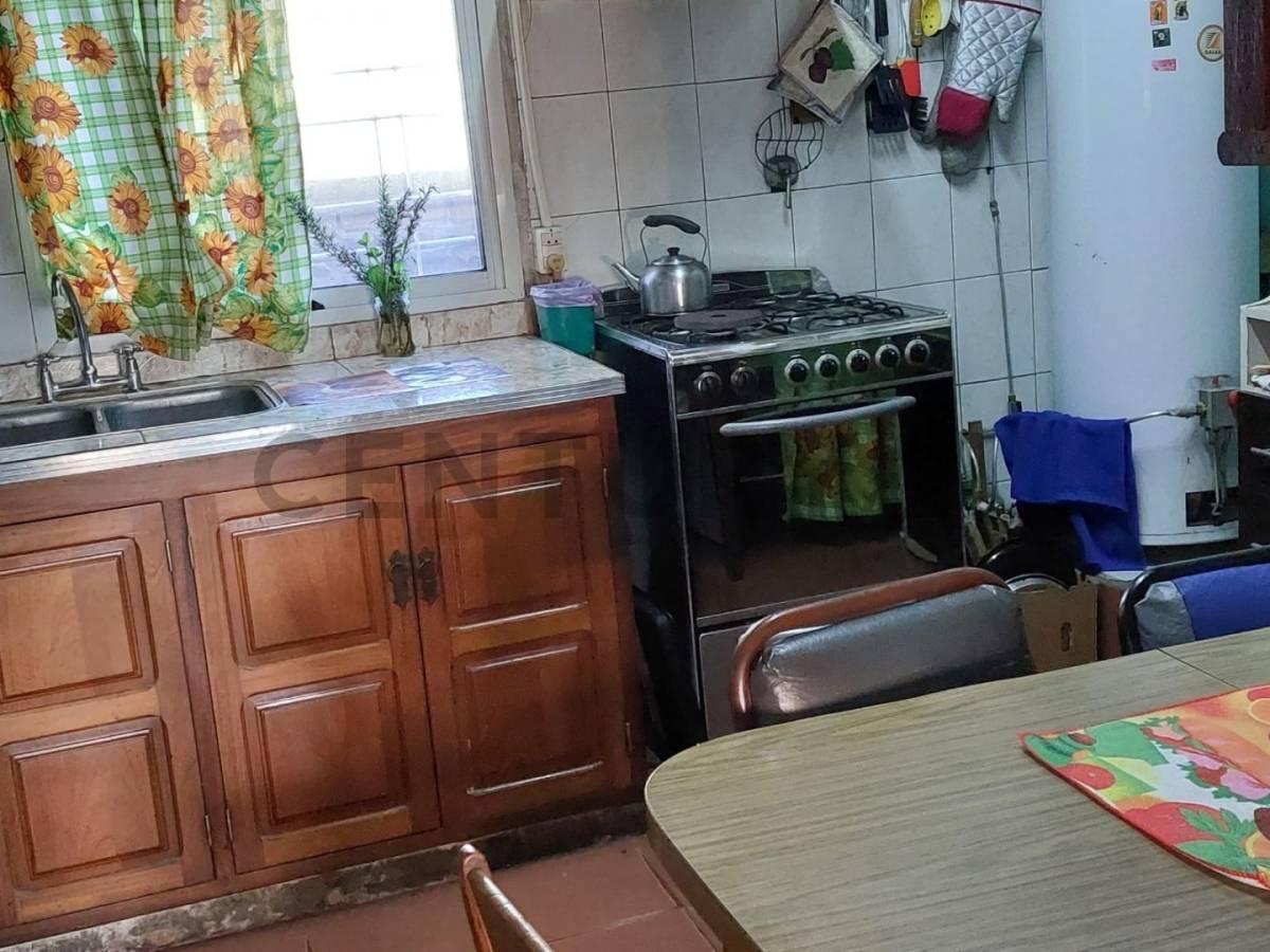 Foto de VENTA CASA 4 AMB. CON PARQUE. NUEVO VALOR AHORA U$S 65.000 !!!!! Antes, imagen 3