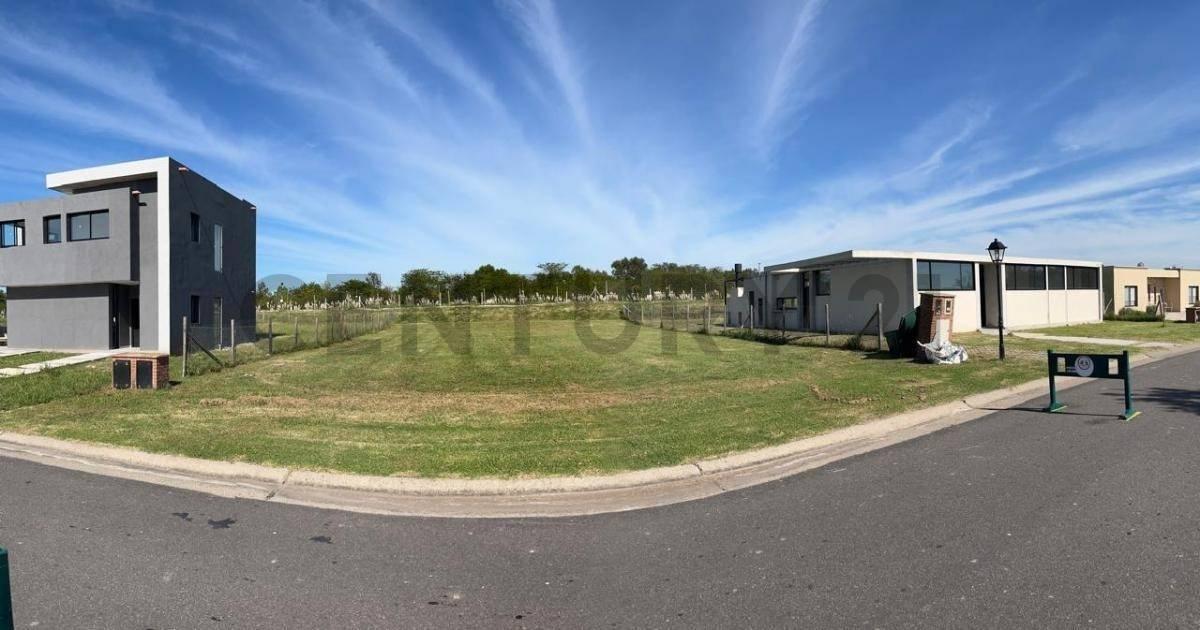 Foto de Excelente Lote - San Sebastián, Pilar,, imagen 2