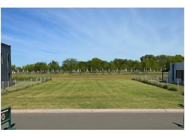 Foto de Excelente Lote - San Sebastián, Pilar,, imagen 1