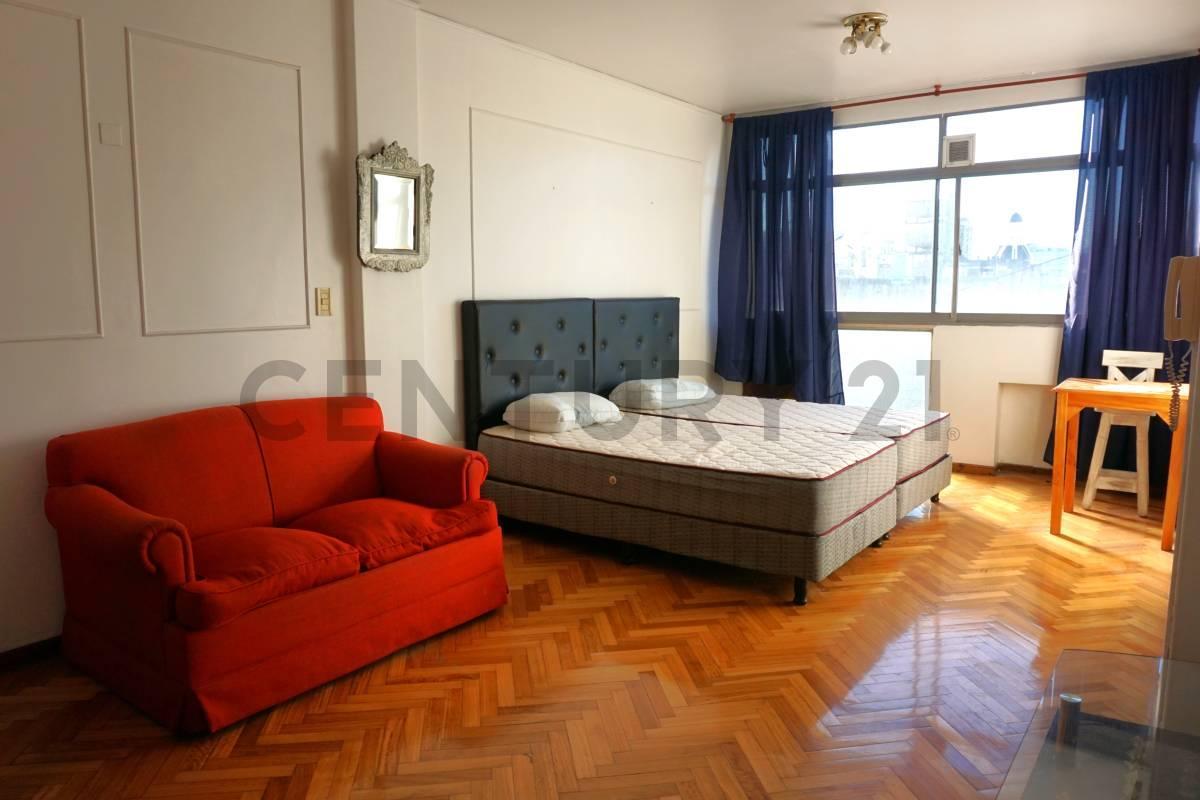 Foto de Venta Monoambiente Amplio, Luminoso y Vista Abierta en San Nicolás, imagen 3