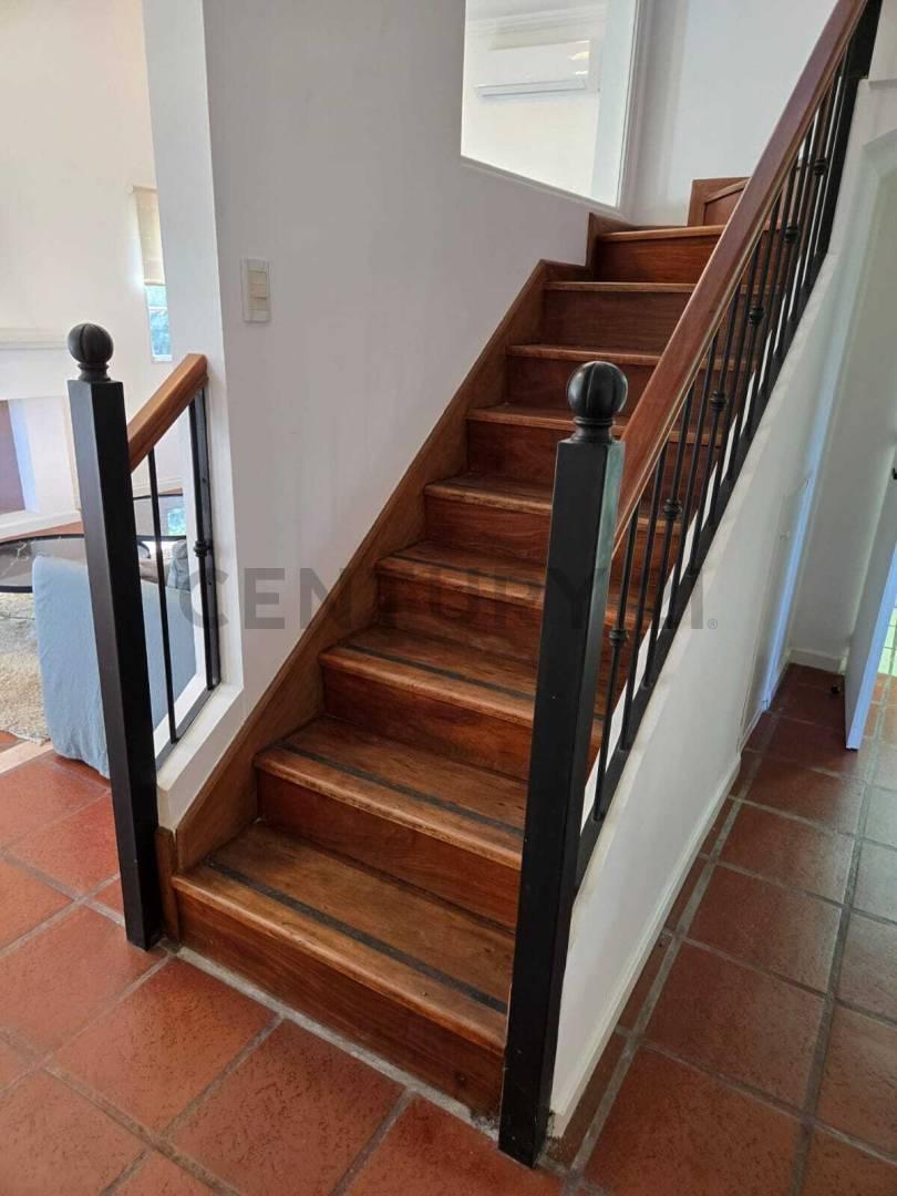 Foto de Impecable Casa en La Delfina con piscina, lista para mudarse, Frente al, imagen 2