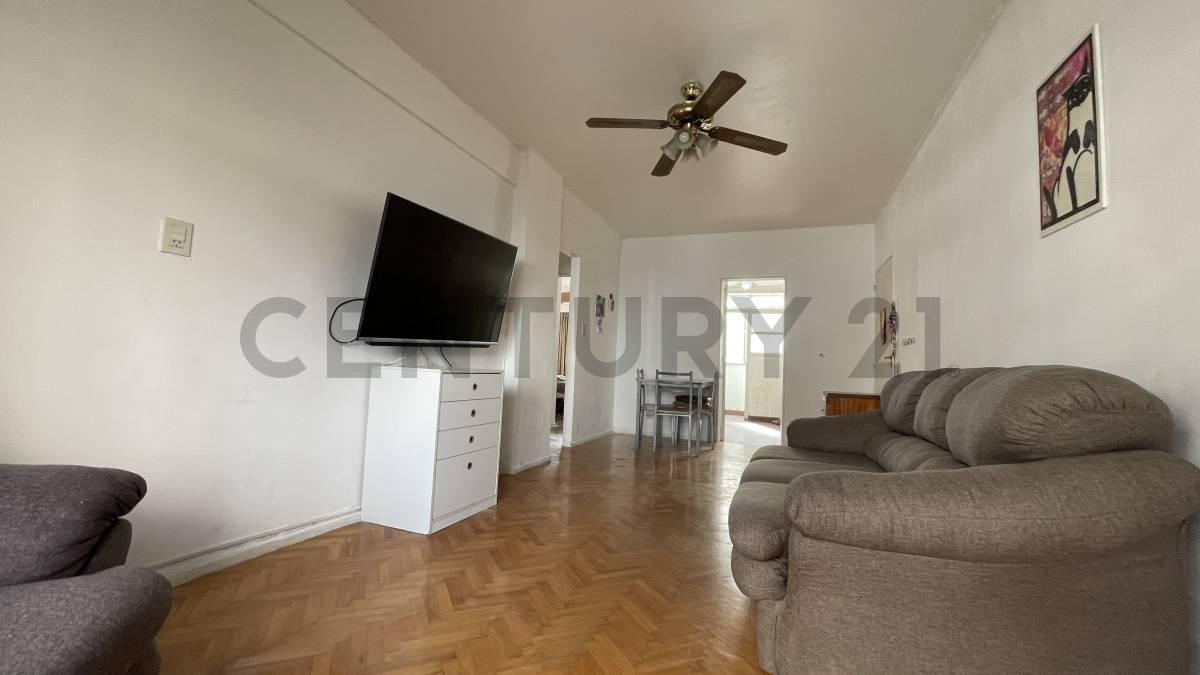 Foto de Venta de Depto. al Frente con Balcón en Recoleta, imagen 5