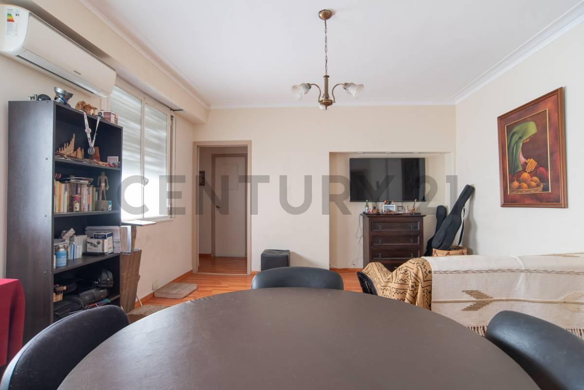 Foto de Venta Departamento de 3 ambientes en Recoleta, imagen 5