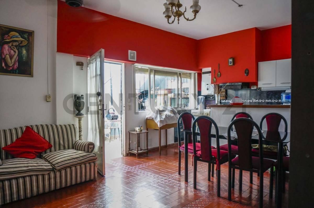 Foto de Venta PH 4 Ambientes Tipo Casa con Patio y Terraza en Saavedra, imagen 1