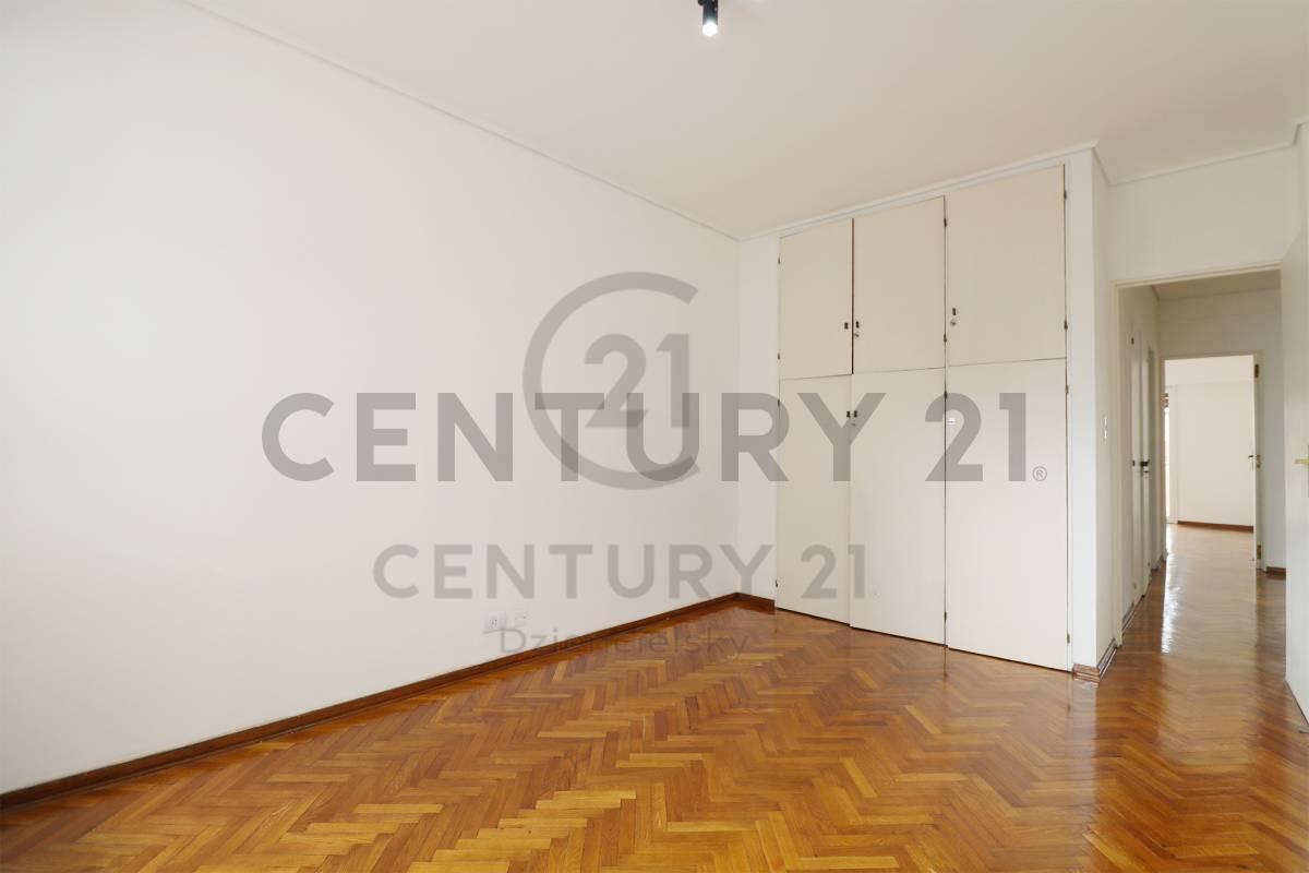 Foto de VENTA 5 AMBIENTES CON BALCÓN, COCHERA Y BAULERA EN RECOLETA, imagen 5