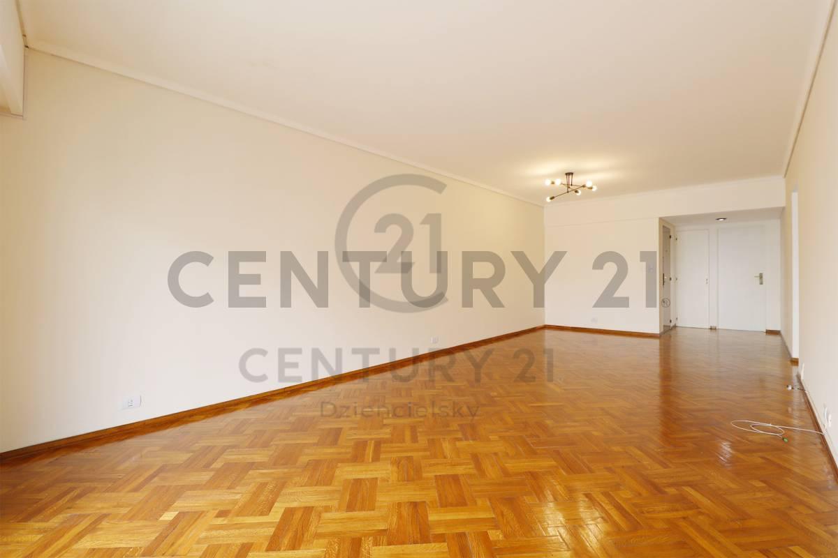 Foto de VENTA 5 AMBIENTES CON BALCÓN, COCHERA Y BAULERA EN RECOLETA, imagen 3