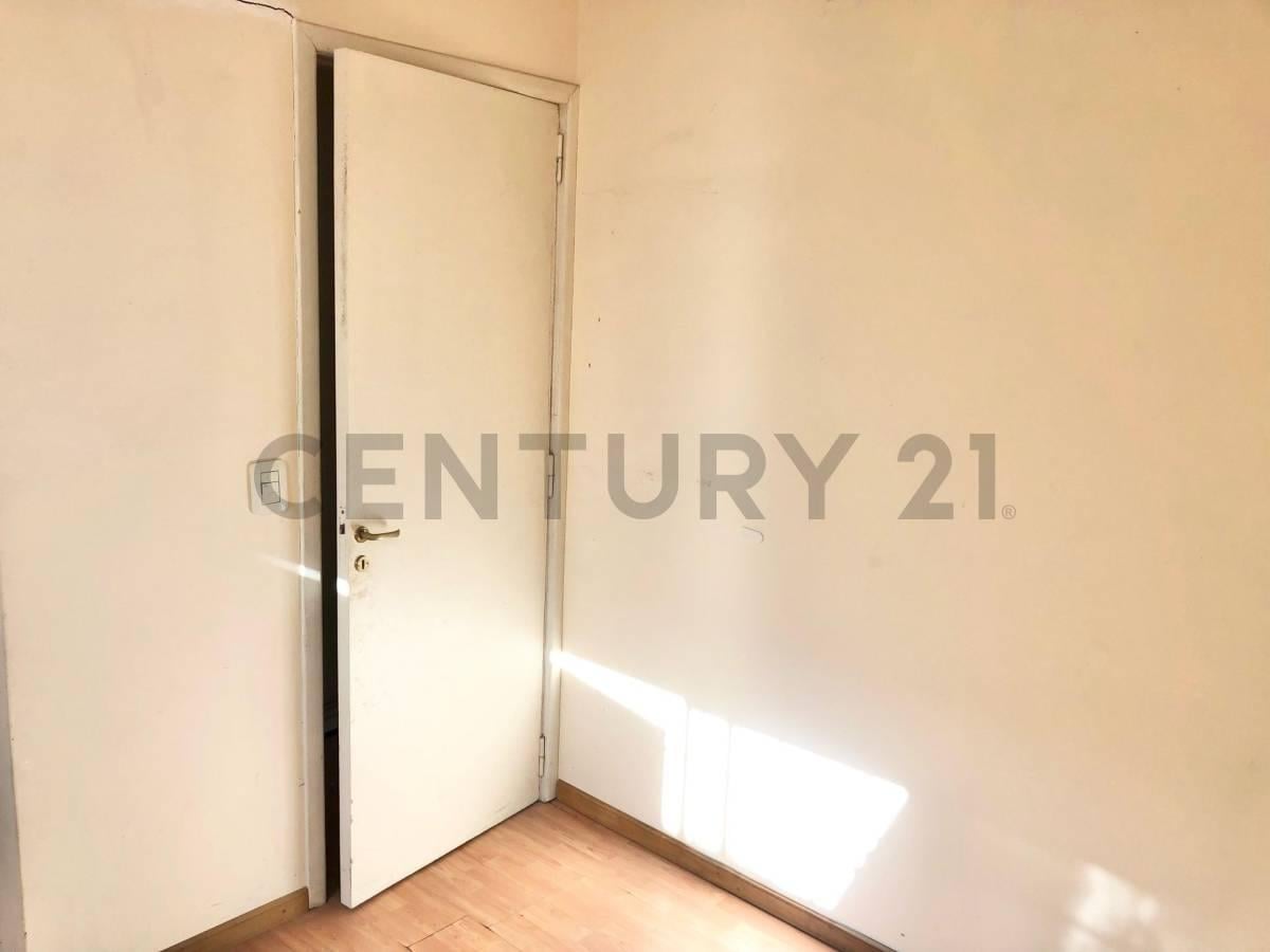 Foto de VENTA PH 3 AMBIENTE LOMAS CENTRO OPORTUNIDAD, imagen 4