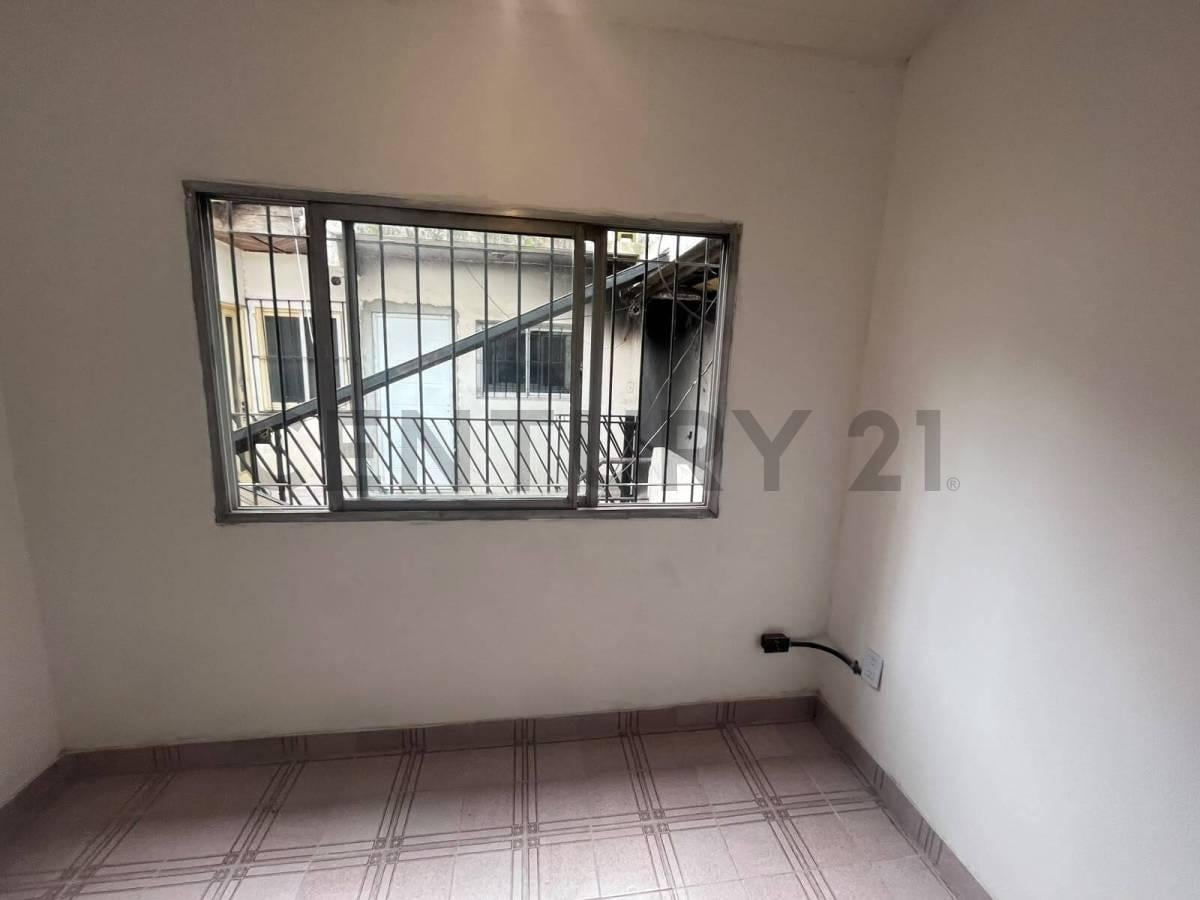 Foto de Monoambiente con Entrepiso en Venta Muy Luminoso San Cristobal, imagen 2