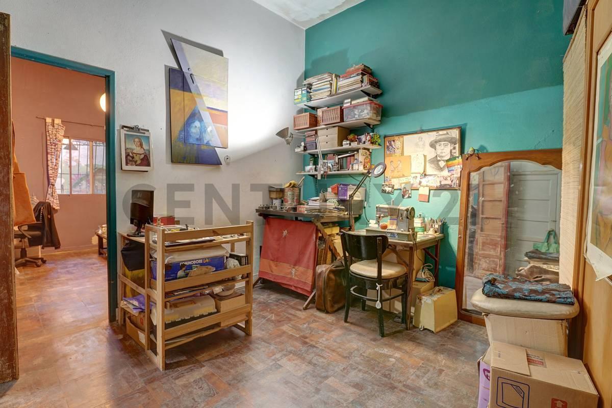 Foto de PH 4 amb tipo casa en Mataderos!con patio, terraza y taller/escritorio!, imagen 3