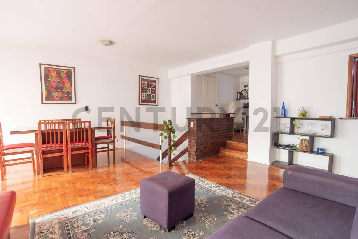 Foto de Departamento 5 ambientes con patio en Venta Recoleta, imagen 1