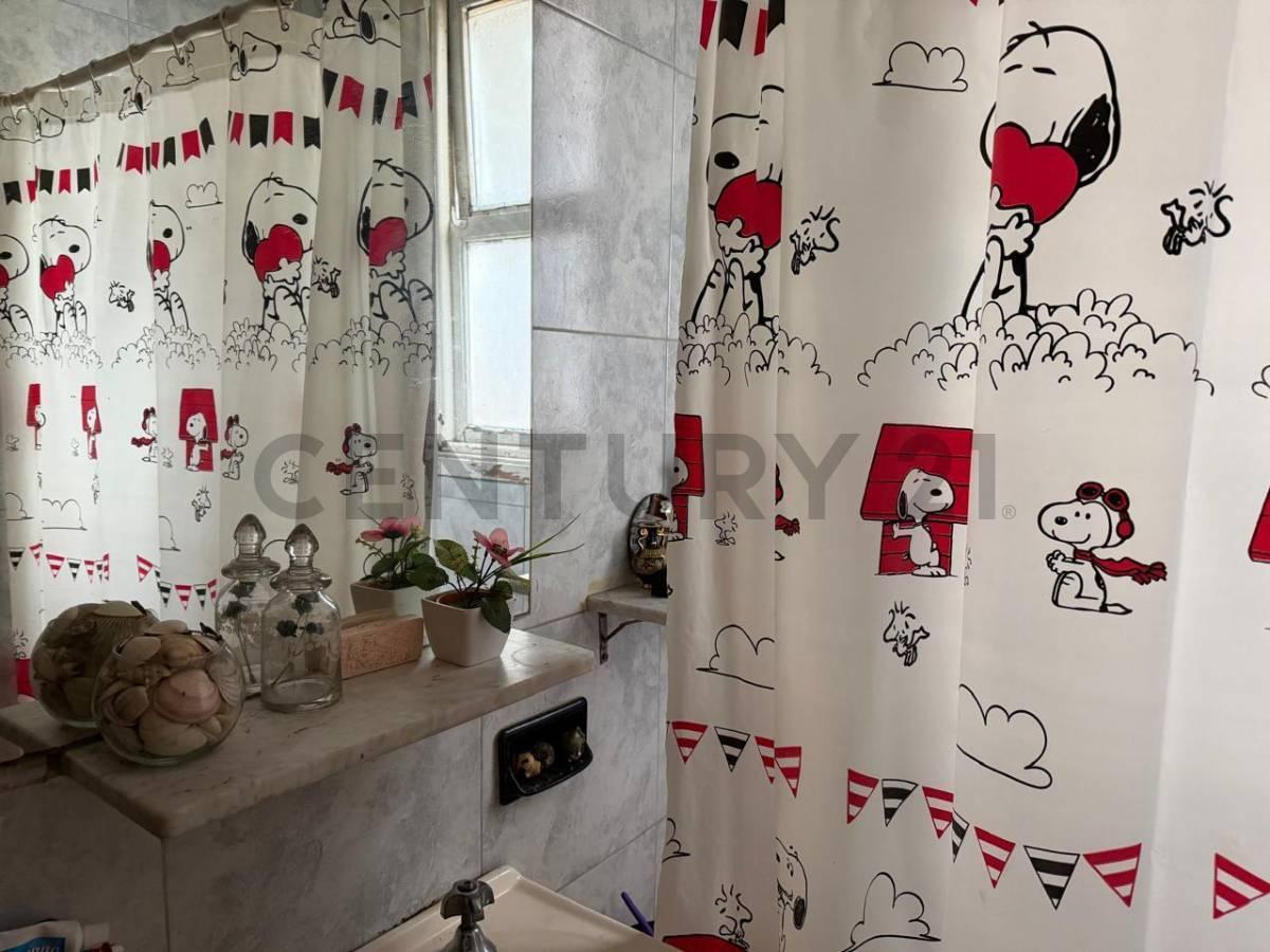 Foto de VENTA DEPARTAMENTO 3 AMBIENTES CON TERRAZA EN RECOLETA, imagen 3