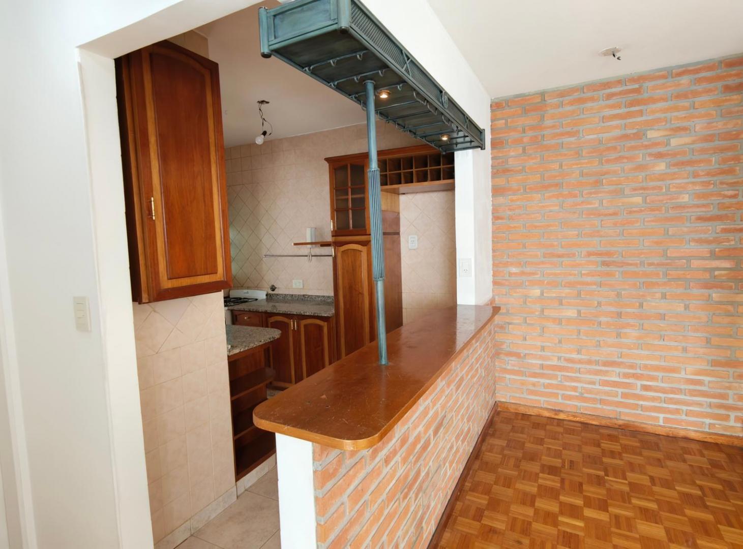 Foto de VENTA 2 AMBIENTES FLORESTA LUMINOSO PISO ALTO, imagen 2