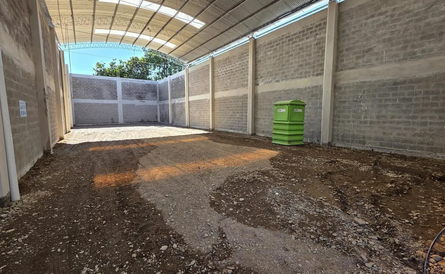En Venta Galpon a estrenar en Bº Autódromo 5