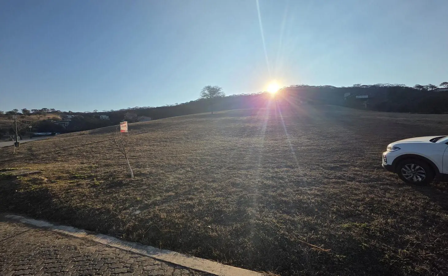 Terreno en venta La Lucinda 1