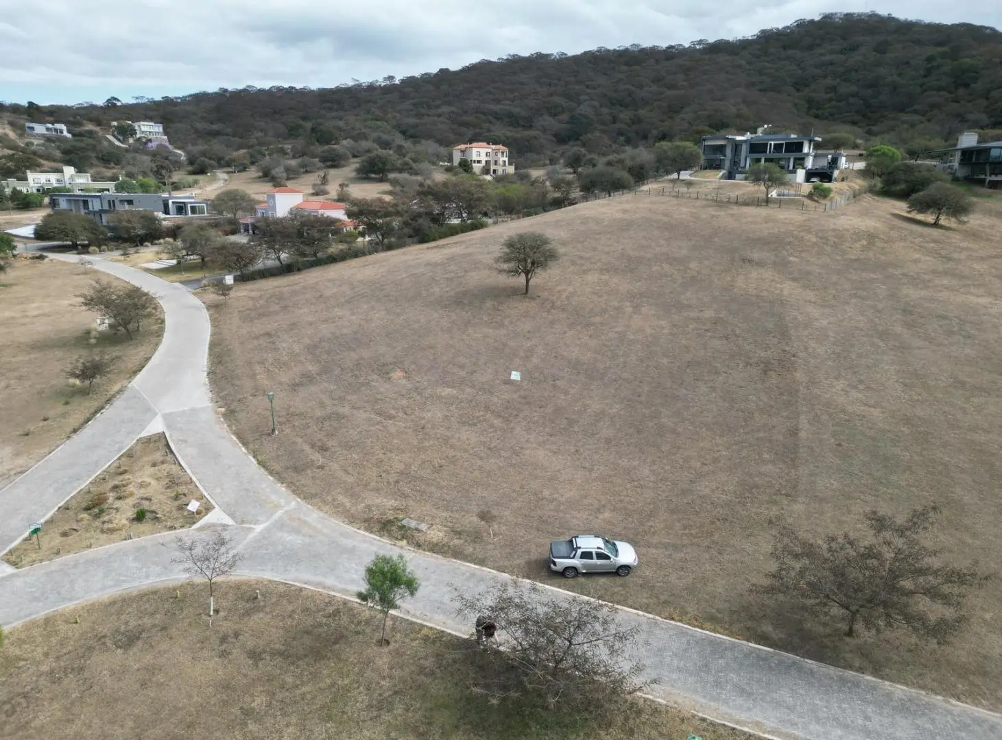 Terreno en venta La Lucinda 4