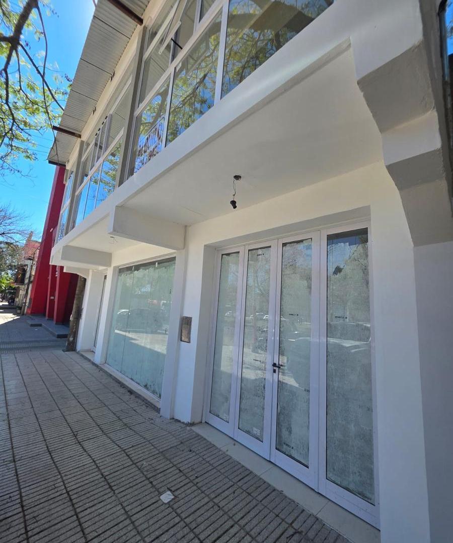 Foto de Local en Av. Alvear 42, imagen 2