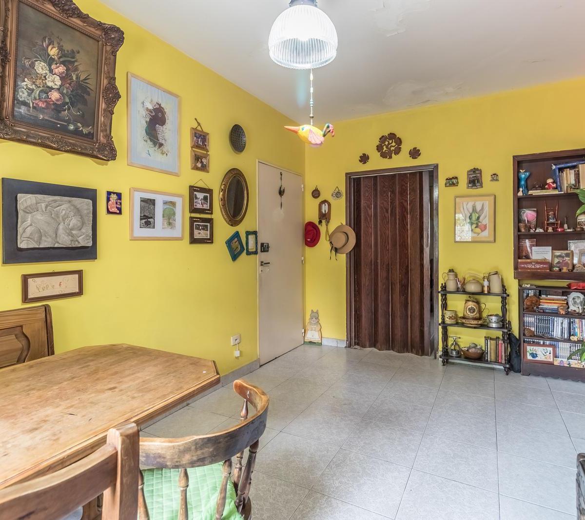 Ddepartamento de 3 Ambientes Planta Baja Al Frente con Patio en Caballitoepartamento en 1