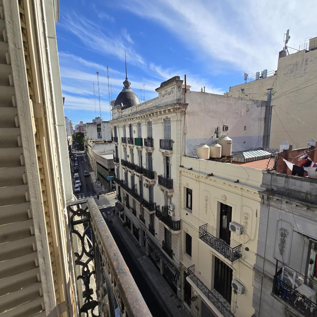 Semipiso de 4 Ambientes Al Frente Congreso 4