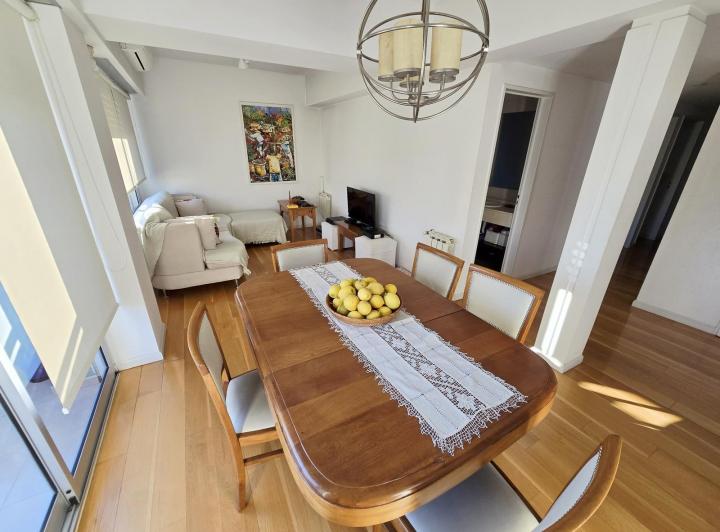 EN VENTA | Moderno Piso 4 Ambientes al Frente con Balcón Aterrazado y Cochera Fija Cubierta | Caball 3