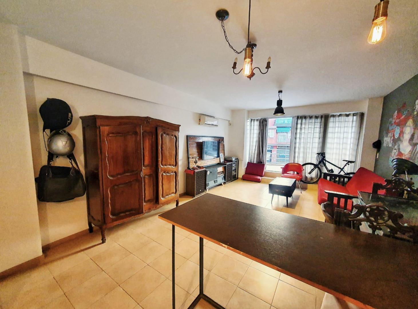 Foto de Departamento de 1 Ambiente al frente con Balcon y Cochera Fija, imagen 3