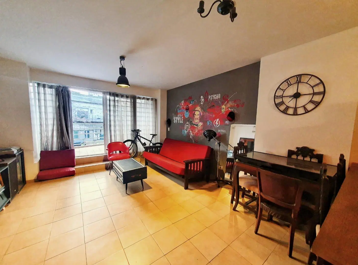 Departamento de 1 Ambiente al frente con Balcon y Cochera Fija 1