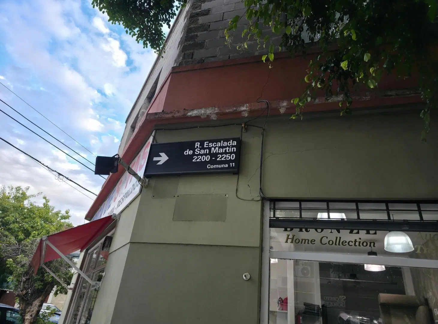 EN VENTA LOCAL CON VIVIENDA Y DEPOSITO 3