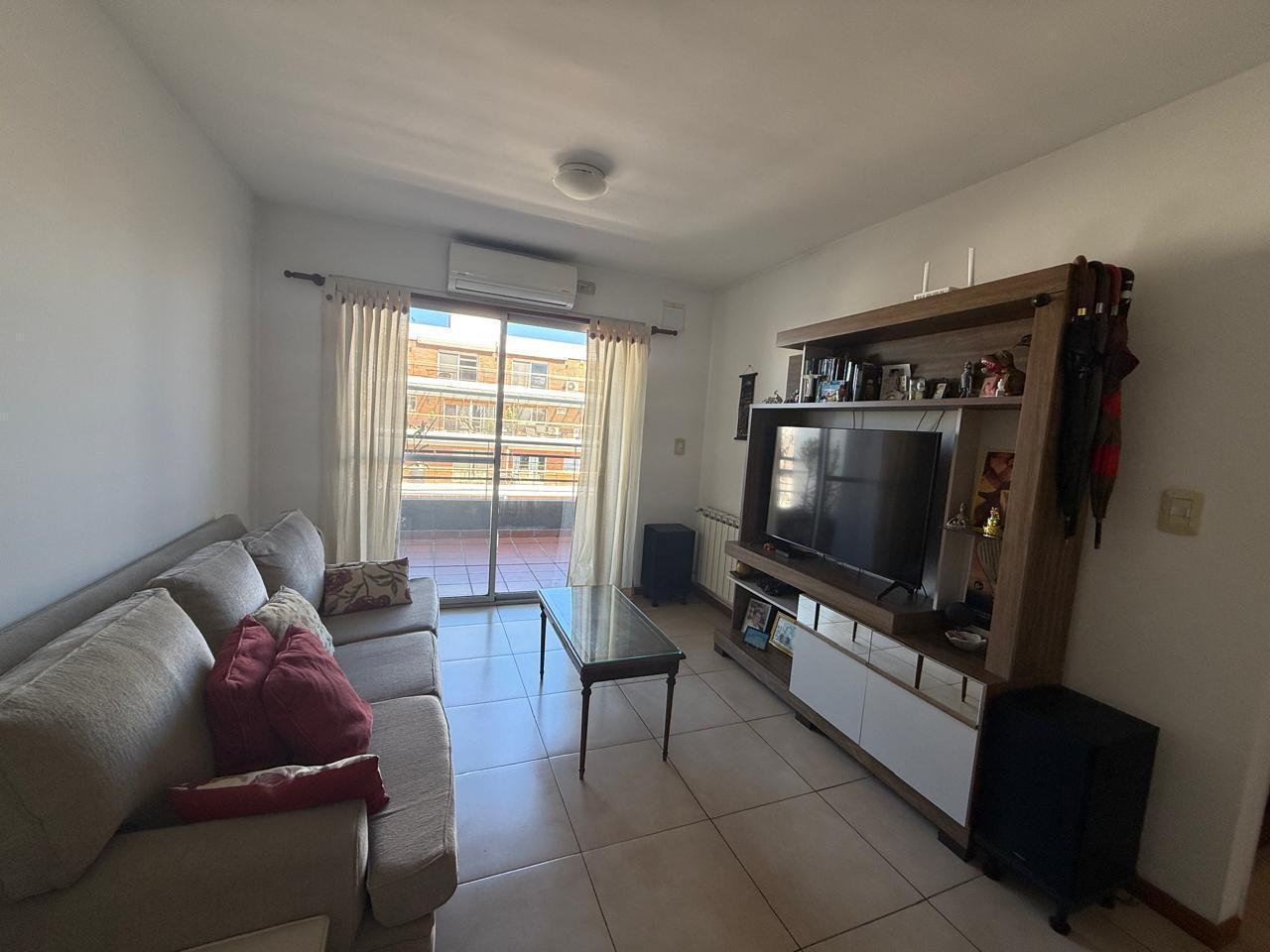 Foto de EN VENTA – DEPARTAMENTO DE 3 AMBIENTES CON BALCÓN COCHERA FIJA, imagen 3