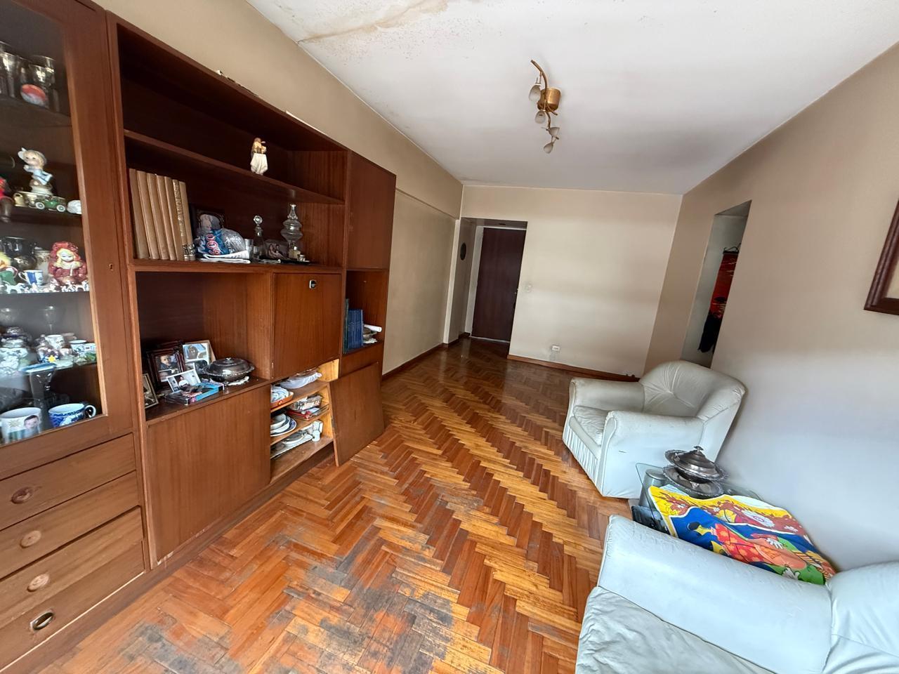 Foto de En Venta Departamento de 4 amb con/dep al frente con Balcon y Cochera, imagen 2